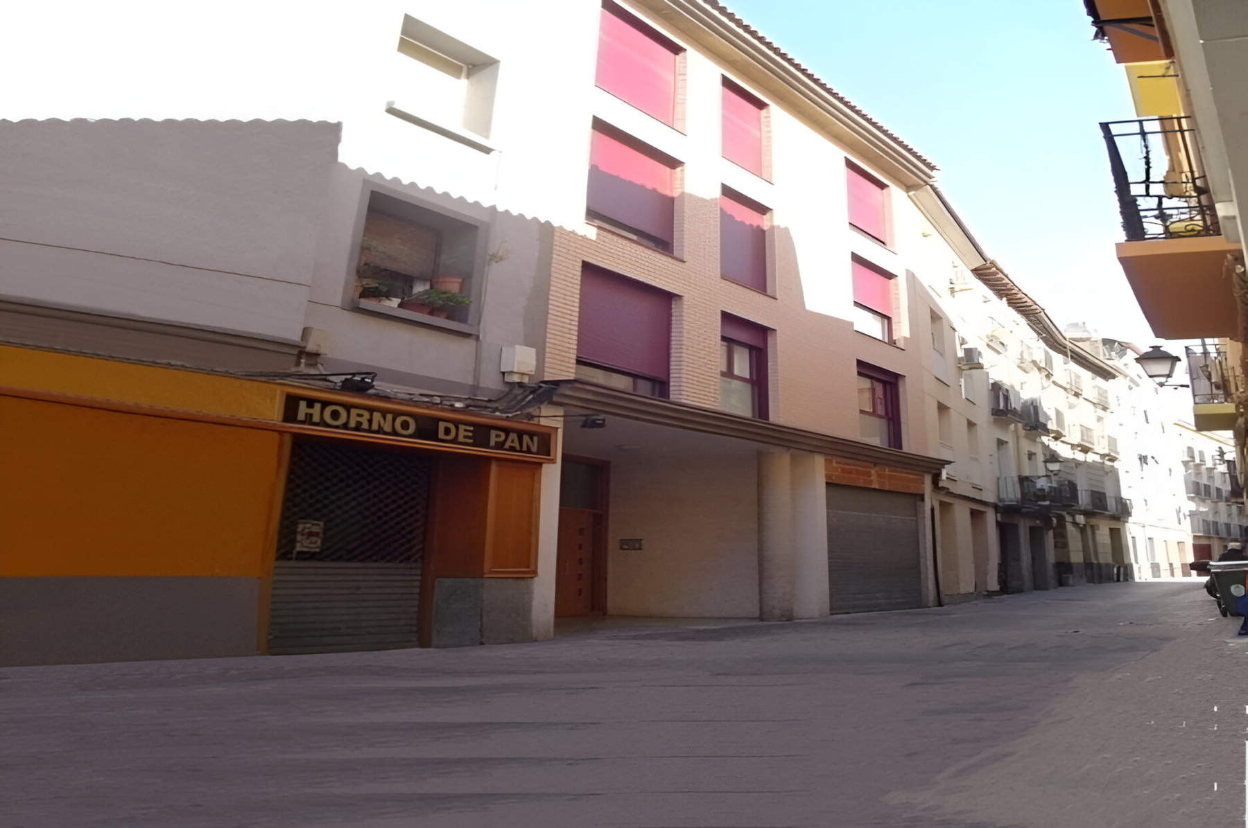 13 Viviendas para Nevacaxa, C/ Boggiero 100