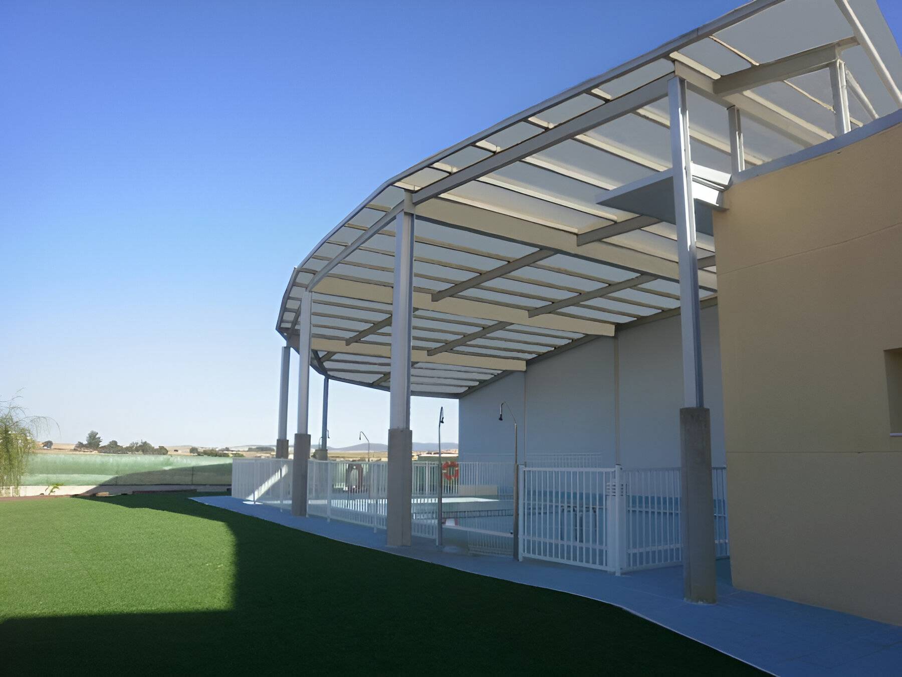 Piscinas Municipales de Villarreal de Huerva 1