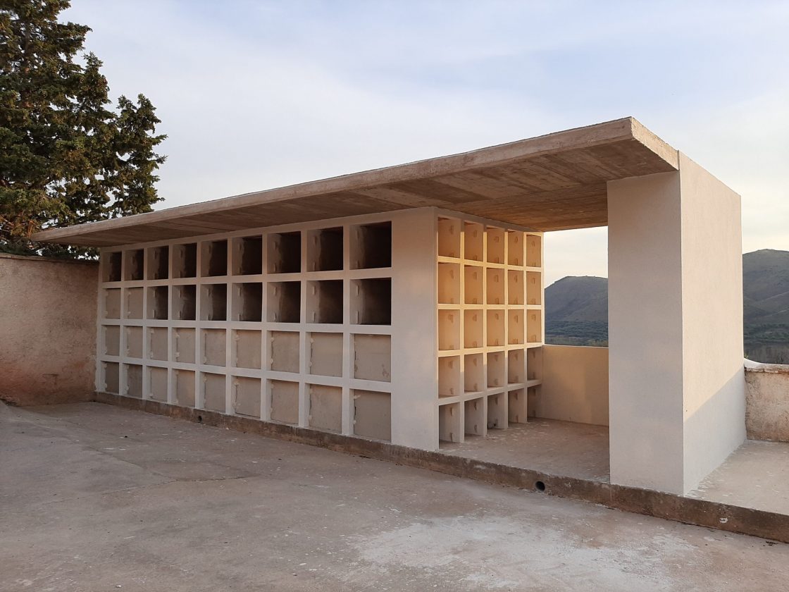 Mesones de Isuela termina la ampliación del cementerio. (Zaragoza)